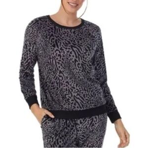 Secret Treasures Women's Gray Black Animal Print Velour Top SOFT Size Large